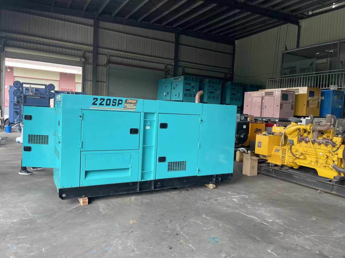 恩阳800kW 柴油发电机的输出电流波动范围是多少？