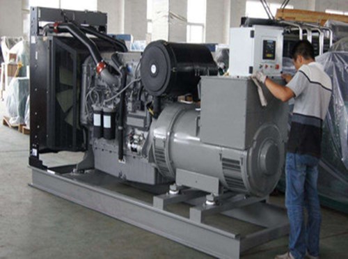 恩阳柴油发电机组和储能设备配合使用的案例