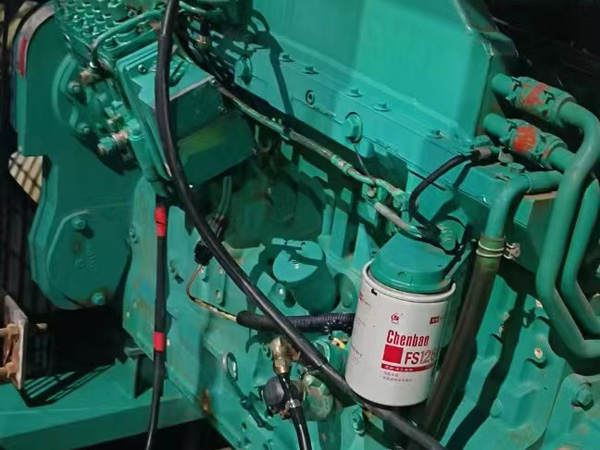 恩阳如何确定新的发电机组控制系统是否与原系统兼容？