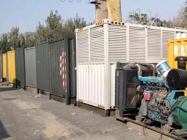 恩阳200KW柴油发电机机组每小时油耗是多少？