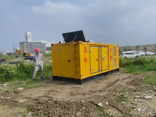 恩阳冬季低温环境下，发电机组启动电瓶的容量需求是否会增加？